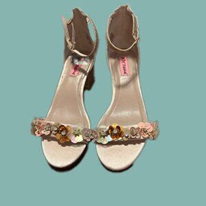 Betsey Johnson Glitter Sandals, Size 8